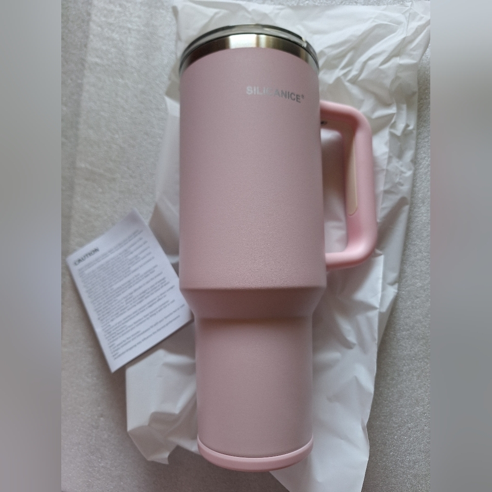 SILICANICE 40 Oz Insulated Tumbler with Detachable Flip Straw Lid, BPA-Free NEW